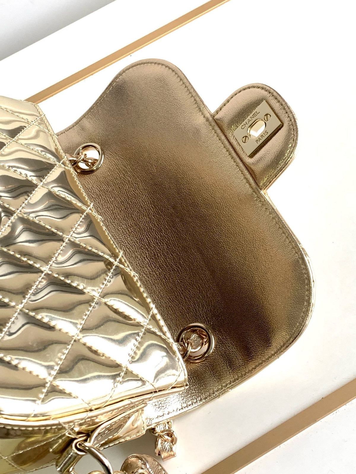 CHA 24C CF Mini Bag