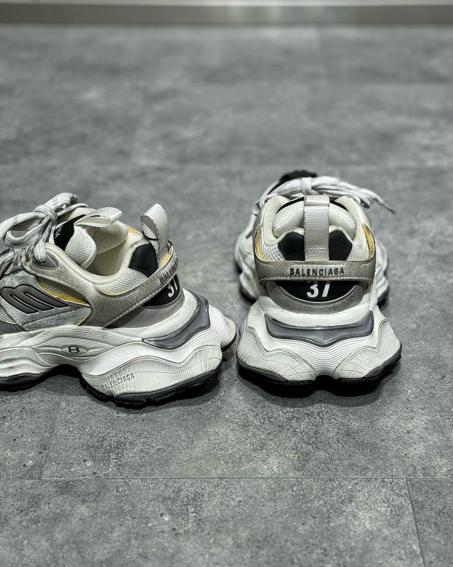 BLCG Sneakers