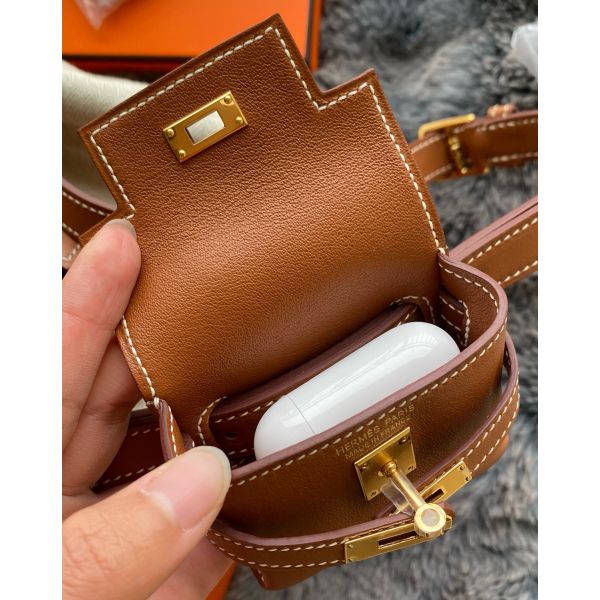 Hermès Kelly Moove Handmade Bag in Gold Swift Calfskin