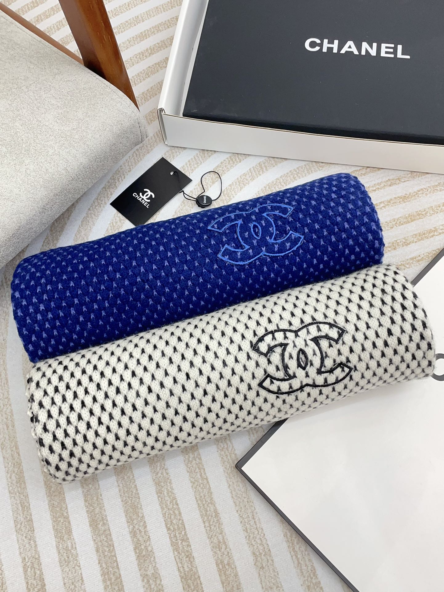 SCARF 180 CM IN WHITE MIX BLACK CASHMERE 394592