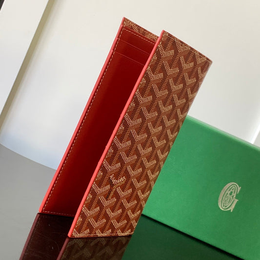 RICHELIEU CHECKBOOK WALLET 19 IN PERSIAN RED GOYARDINE CANVAS AND CALFSKIN