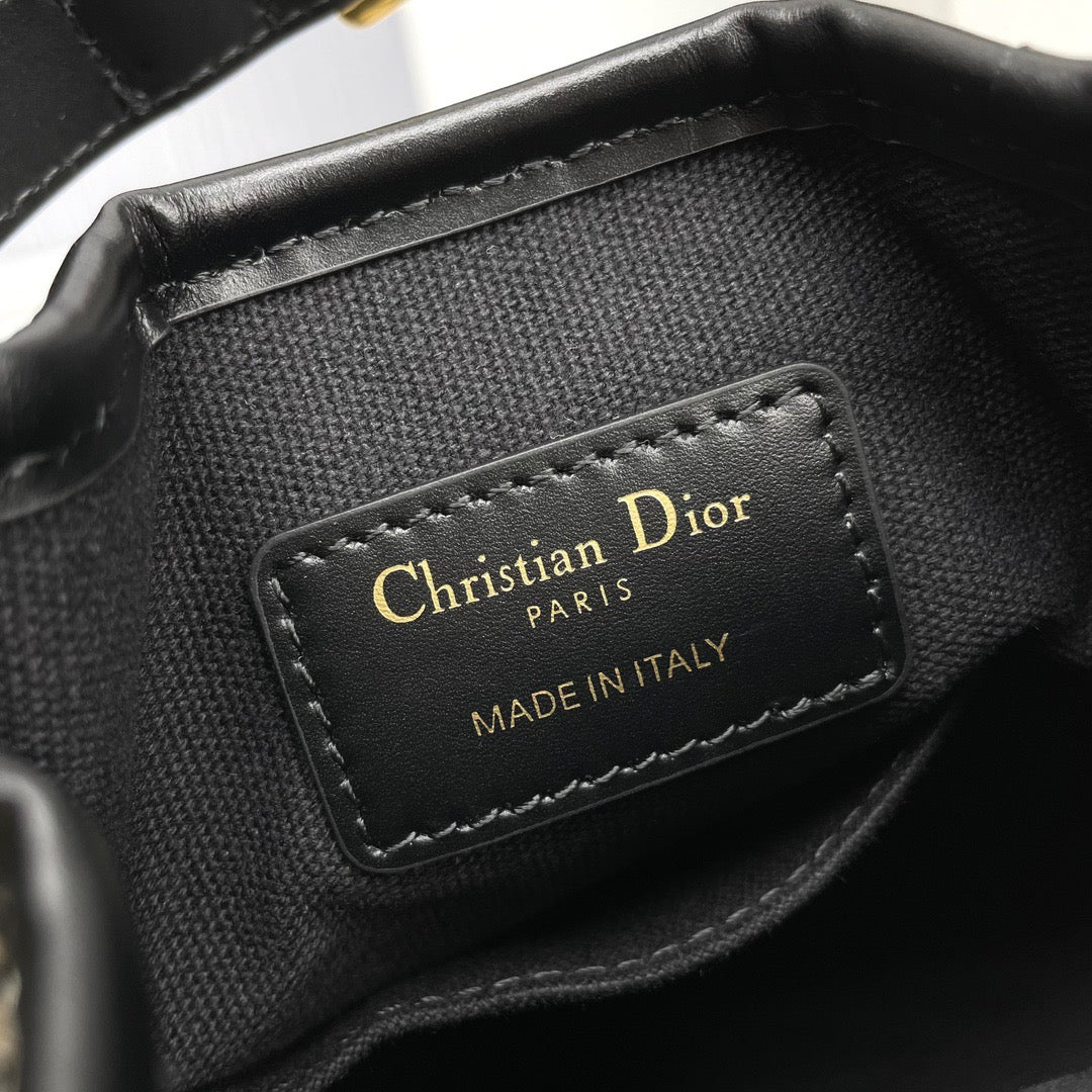 DIO C‚Äôest Handbag (17cm)
