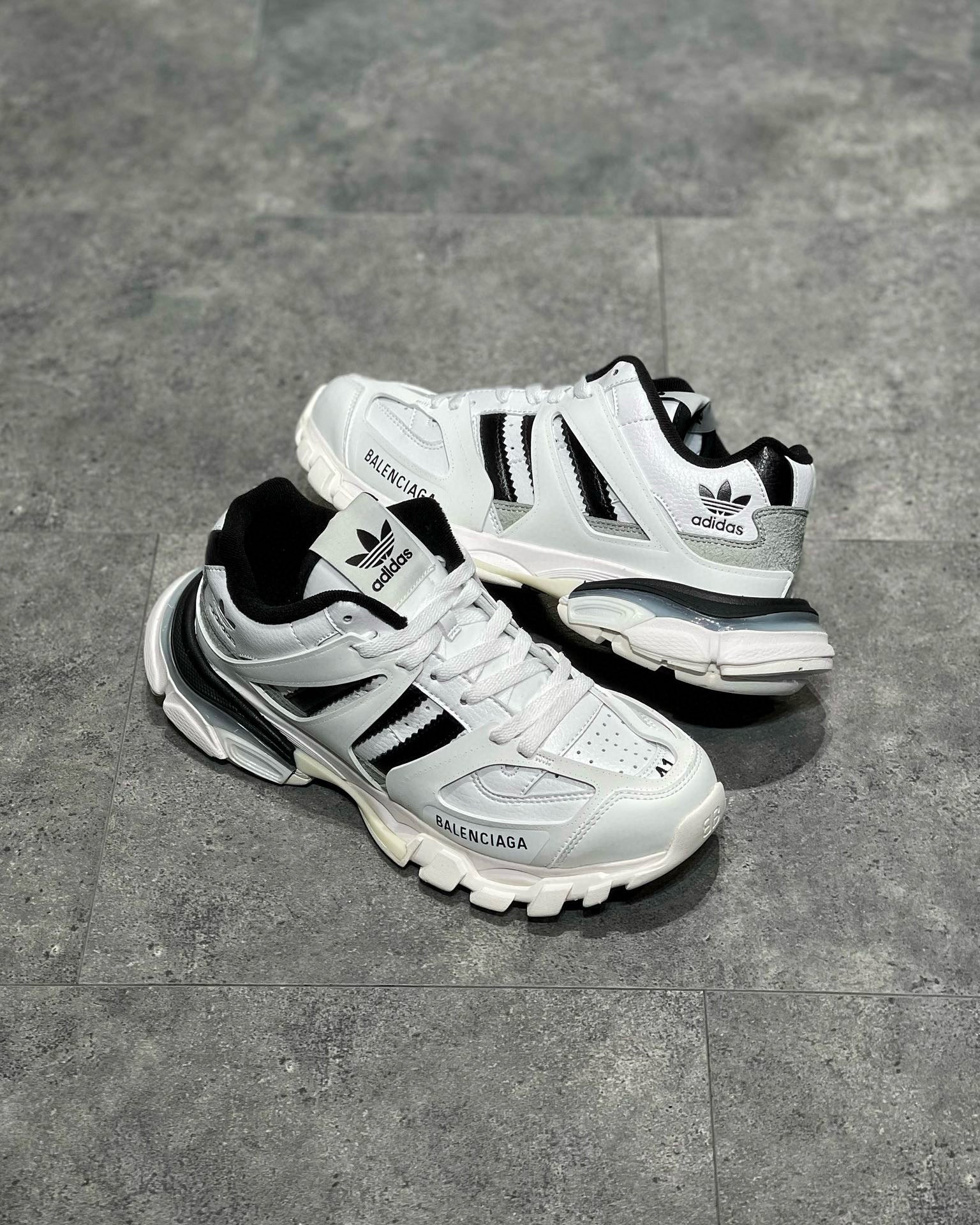 BLCG Sneakers