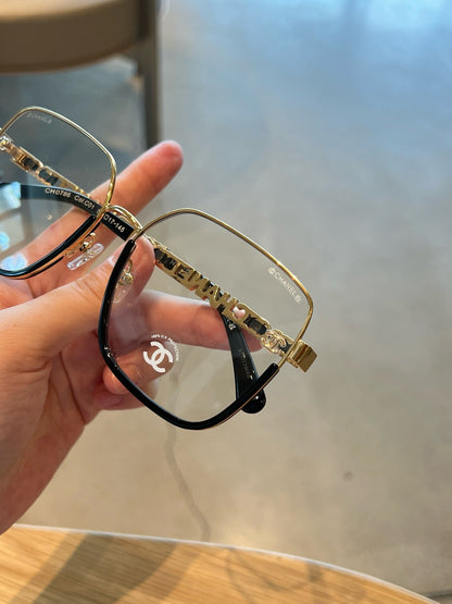 CHA glasses