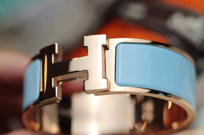 H CLOUD BLUE 20MM BRACELET