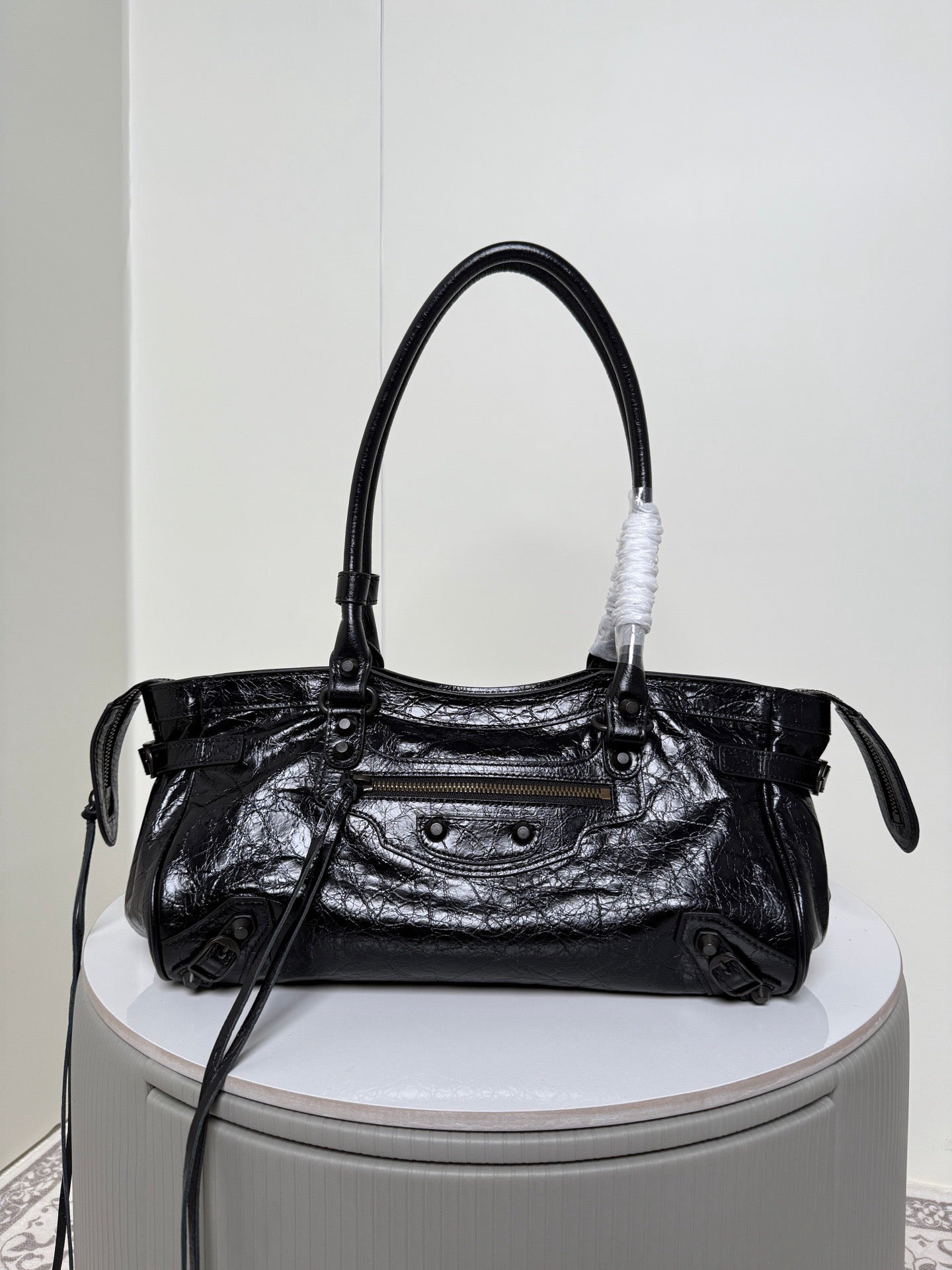 BLCG WOMEN'S LE CITY BAG EAST-WEST IN BLACK 40
