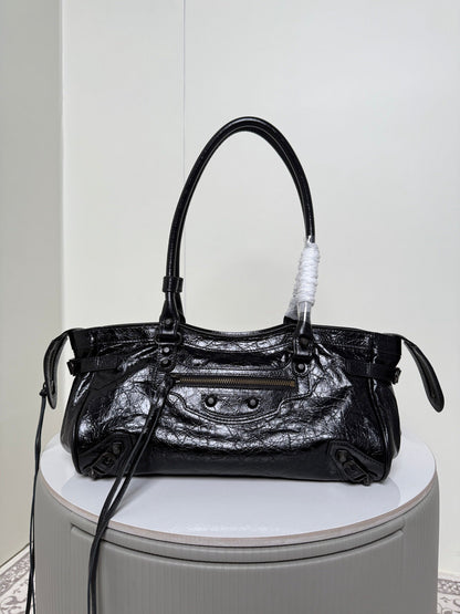 BLCG WOMEN'S LE CITY BAG EAST-WEST IN BLACK 40
