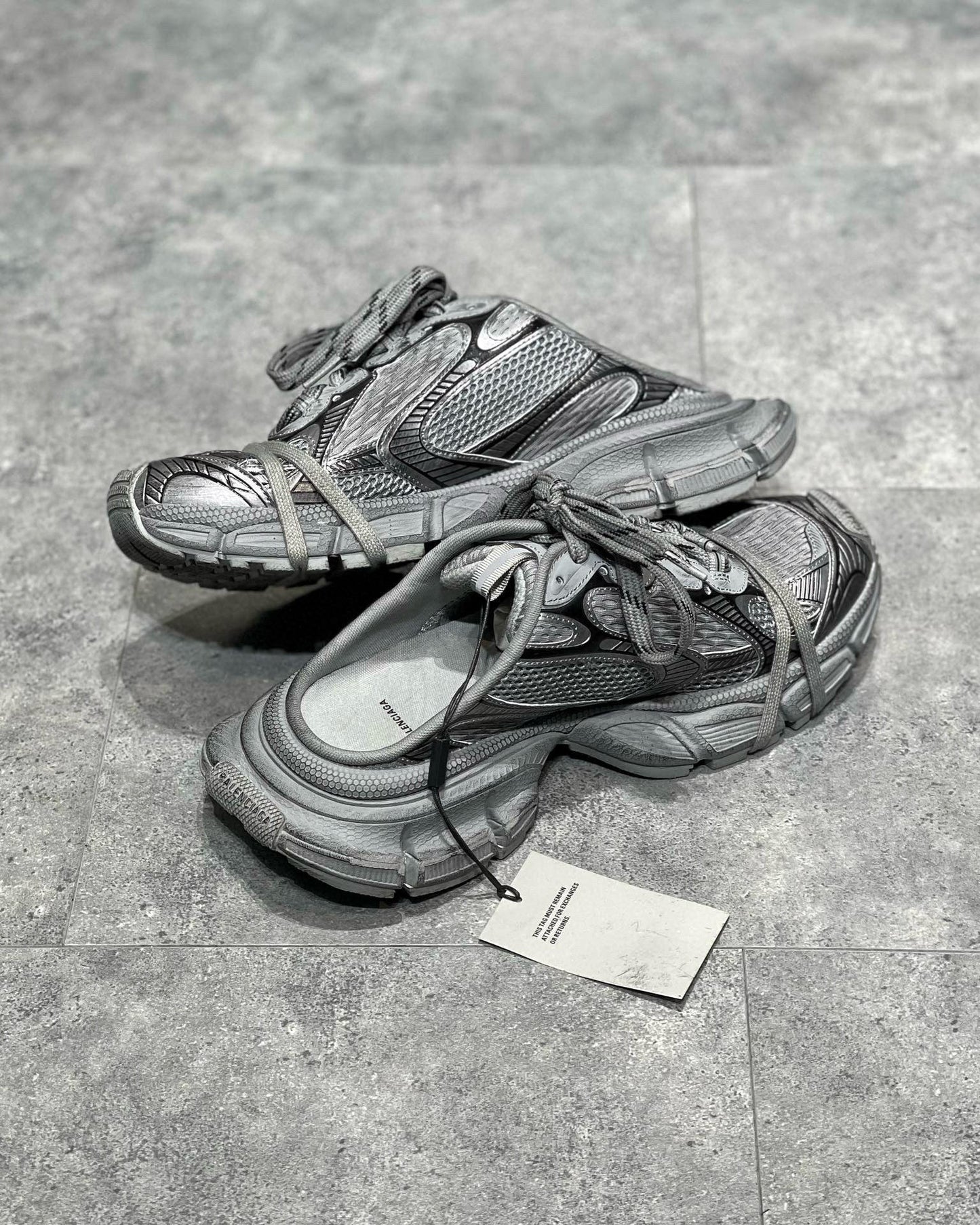 Sneakers & Shoes