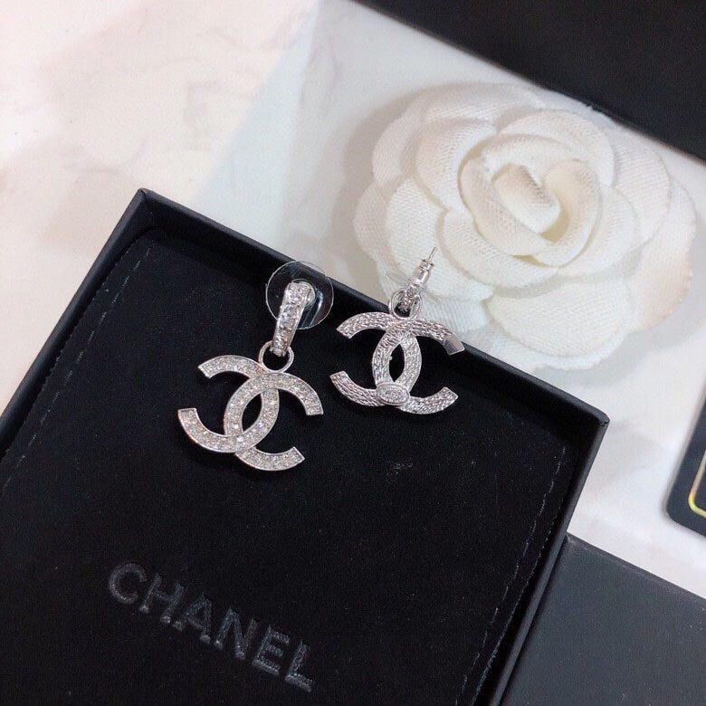 DOUBLE C STUD EARRINGS IN SILVER METAL FULL WHITE CRYSTALS