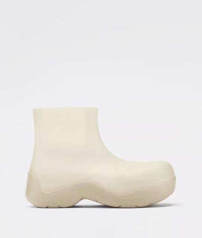 PUDDLE ANKLE BOOT IN WHITE RUBBER