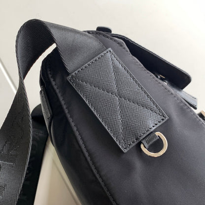 TRIANGLE LOGO CROSSBODY BAG 30 IN BLACK RE-NYLON