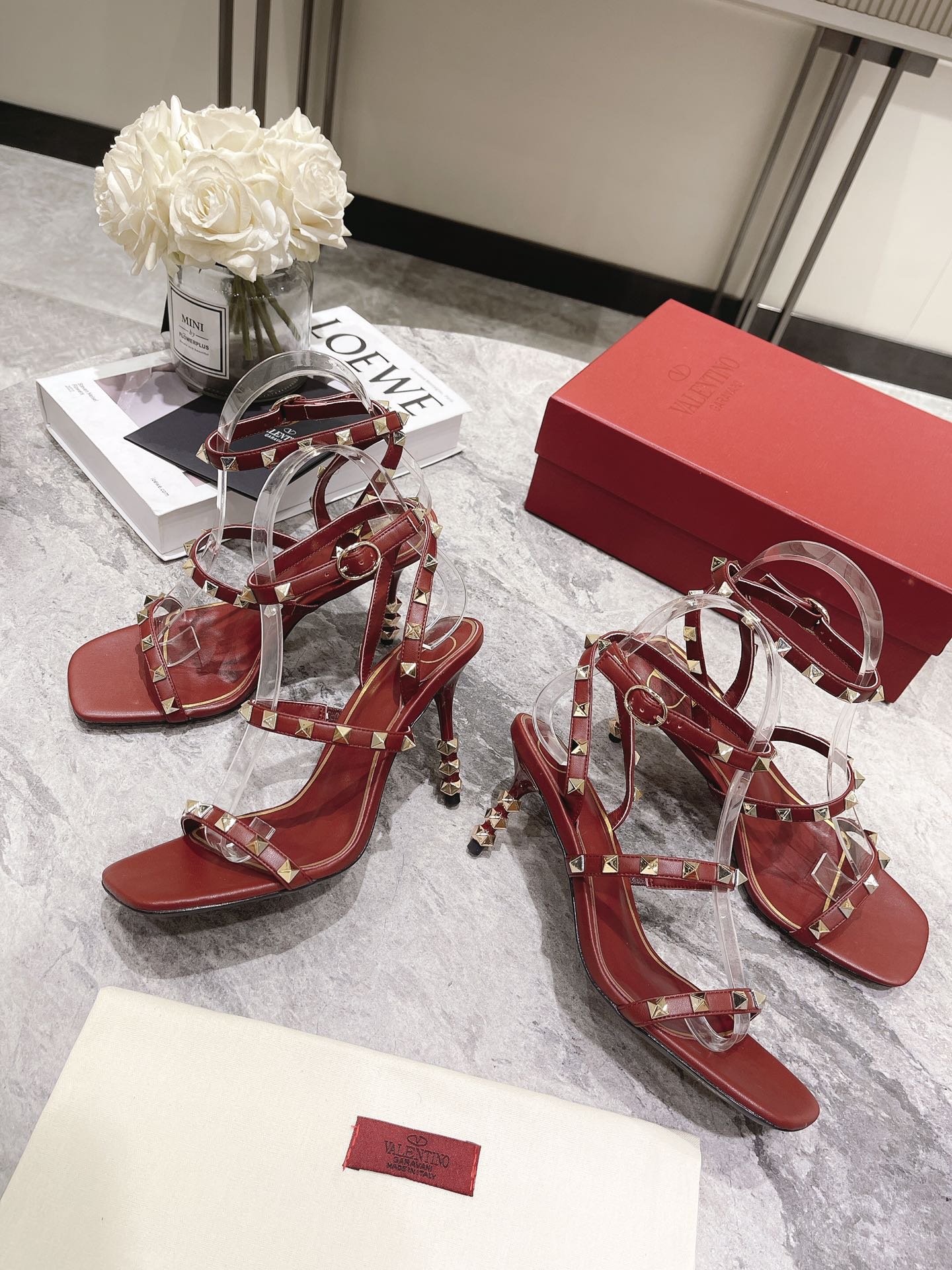 HIGH HEEL 6 CM SANDAL IN RUBY RED LAMBSKIN WITH STUDS