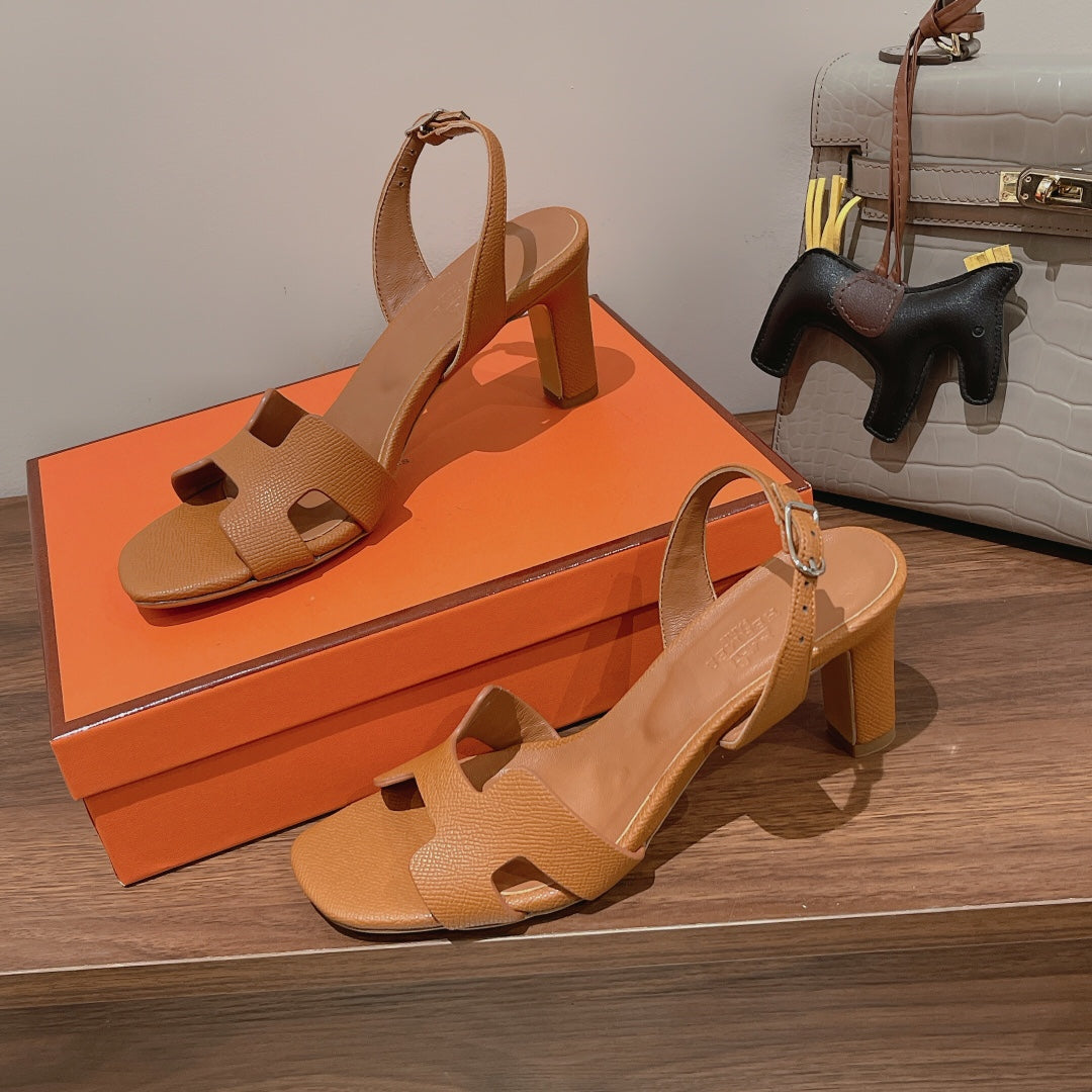 HOLY 75 SANDAL IN CINNAMON BROWN GRAINED CALFSKIN