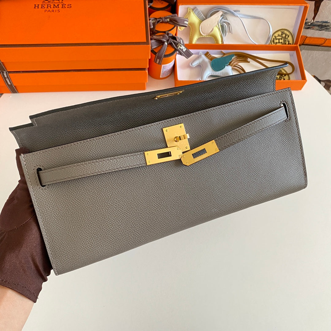 KELLY CUT 31 IN WOOD BROWN CALFSKIN WITH GOLD HARDWARE