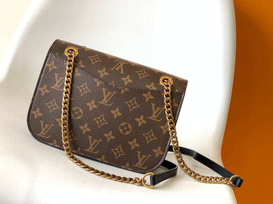 PASSY 22 BROWN MONOGRAM CANVAS