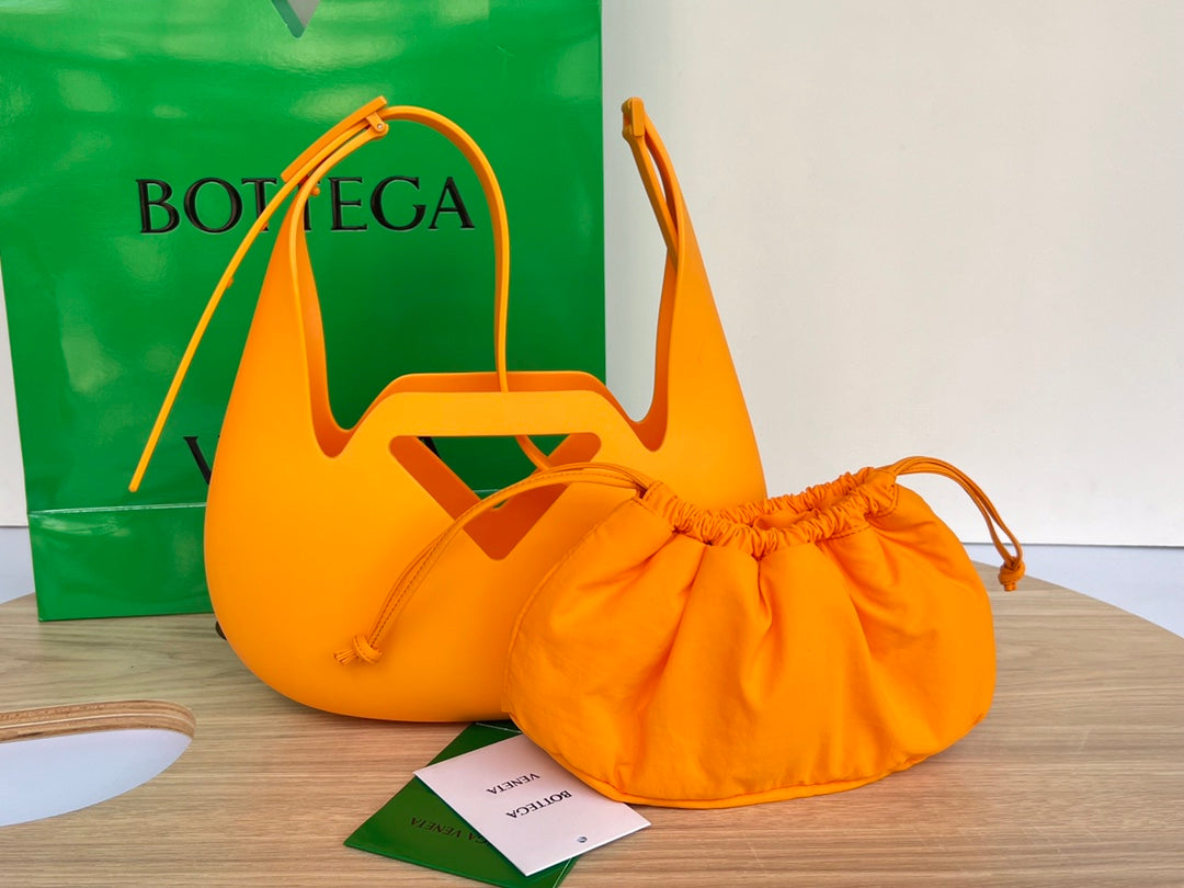 SHOULDER BAG 27 IN ORANGE PEEL RUBBER AND NYLON FABRIC