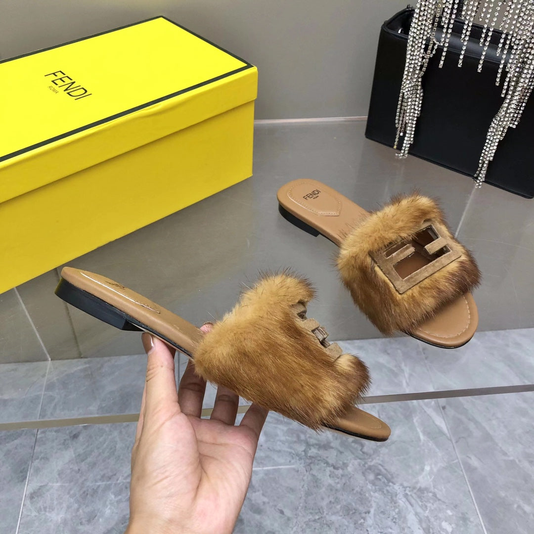 FENDI BAGUETTE MINK SLIDE SLIPPER IN SEPIA BROWN FUR
