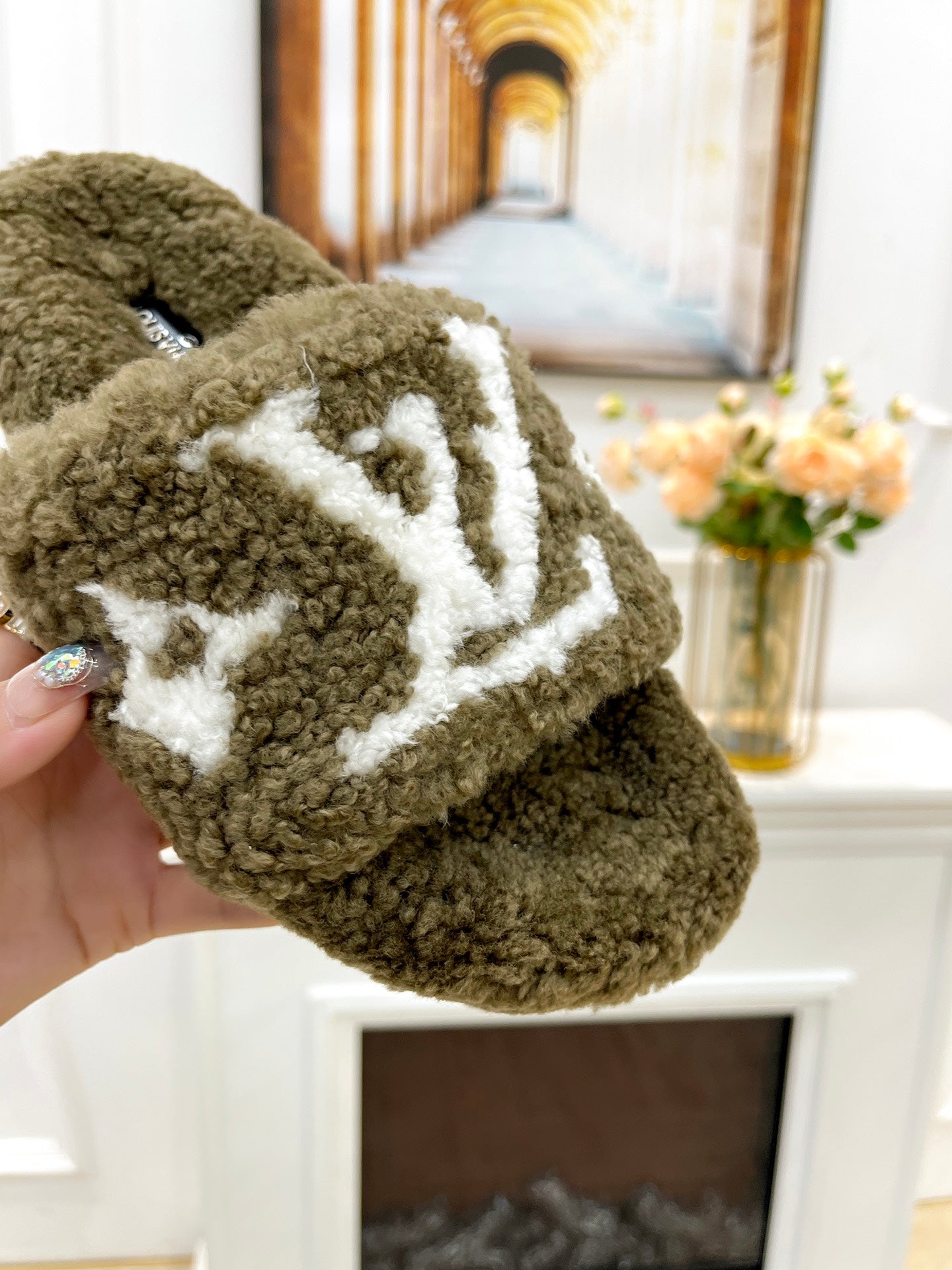 LV FLAT SLIPPER IN ARMY GREEN MIX WHITE SHEARLING
