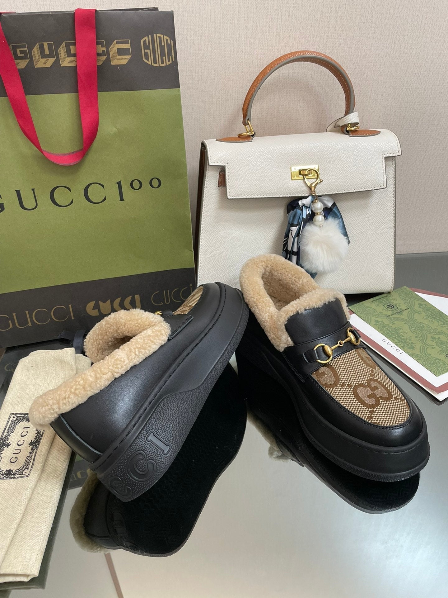 GG LOAFER IN PEANUT BROWN JACQUARD AND BLACK CALFSKIN WITH BEIGE WOOL LINING