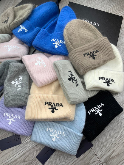 BEANIE HAT IN PASTEL PURPLE WOOL 108749