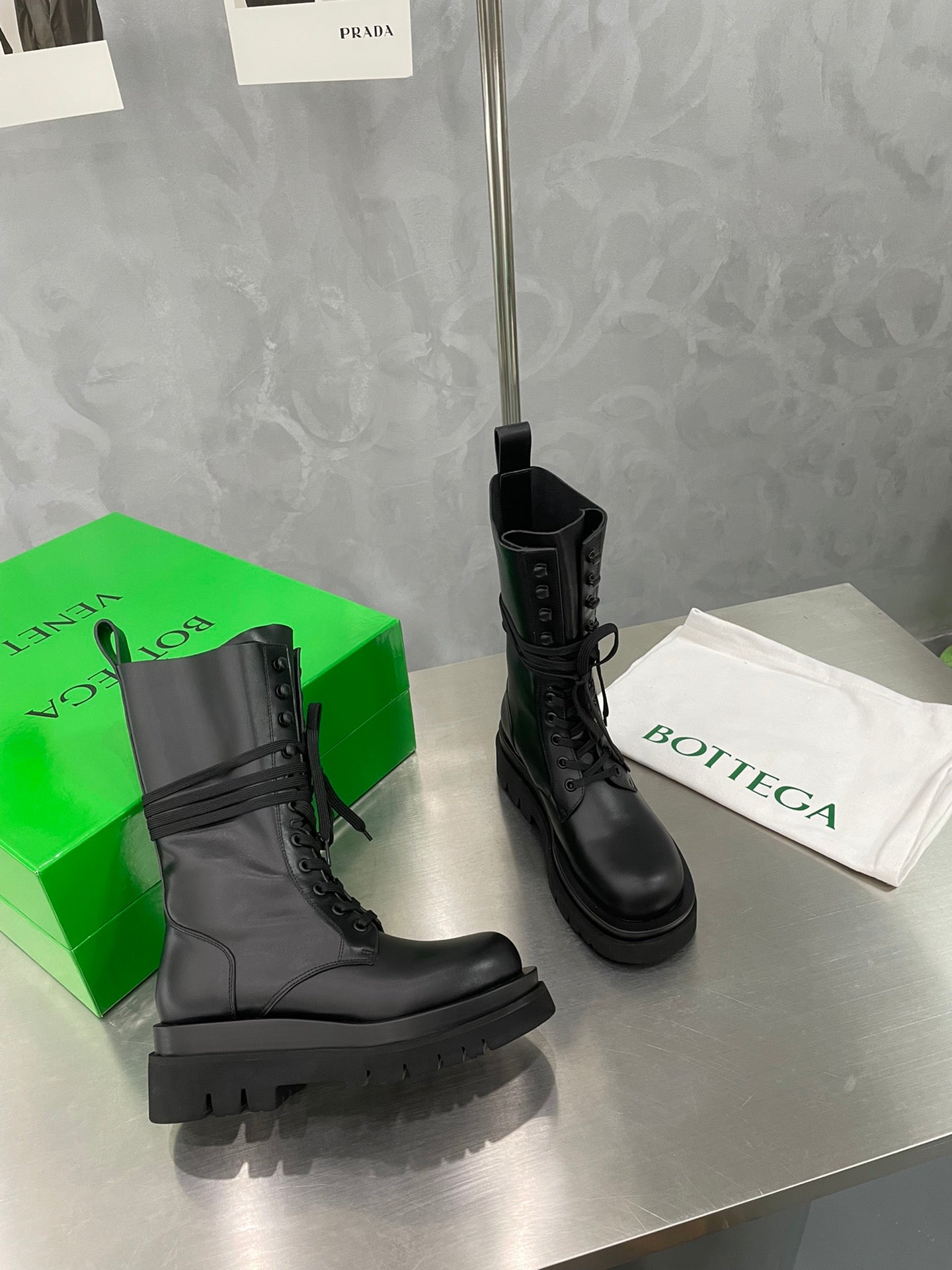 LUG LACE-UP BOOT IN BLACK CALFSKIN 7 CM