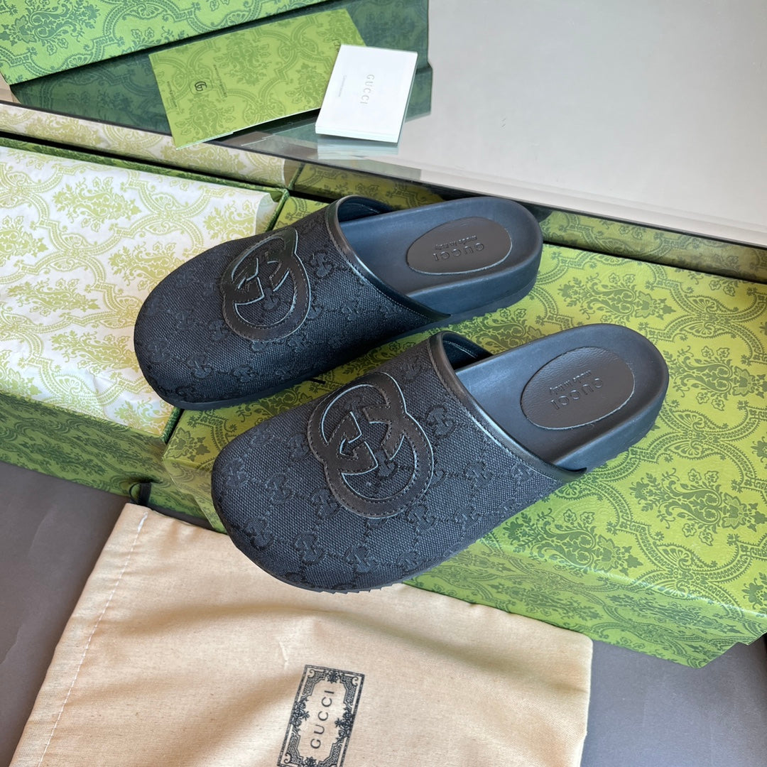 INTERLOCKING G MULE IN BLACK MONOGRAM CANVAS AND LEATHER