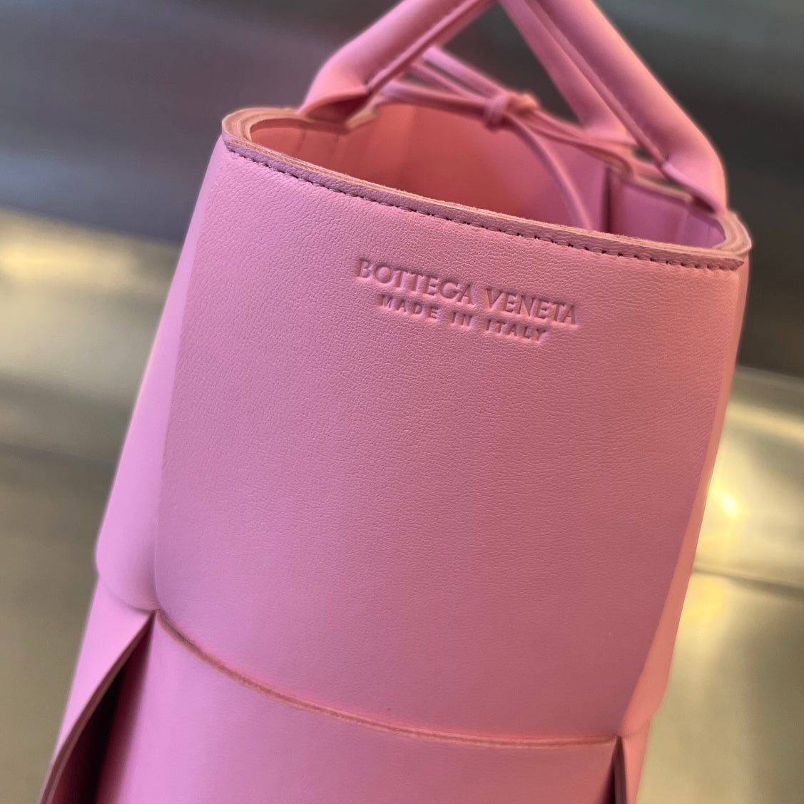 ARCO TOTE 36 IN SHOCKING PINK CALFSKIN