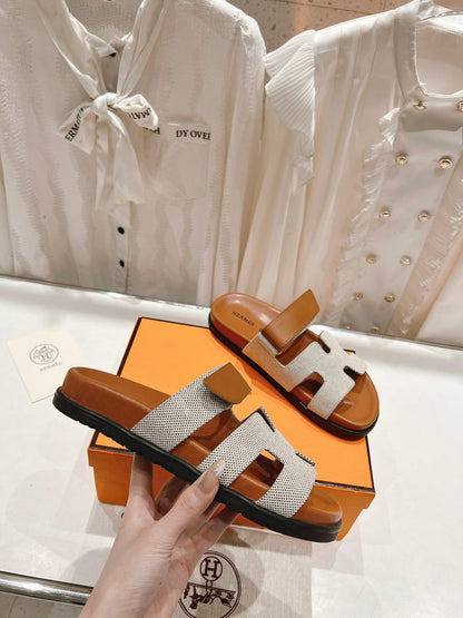 CHYPRE SANDAL BRIGHT BROWN LAMBSKIN AND SILVER DENIM