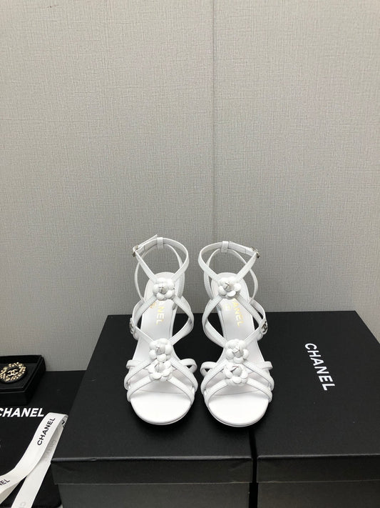FLORAL HIGH HEEL SANDAL IN WHITE LAMBSKIN