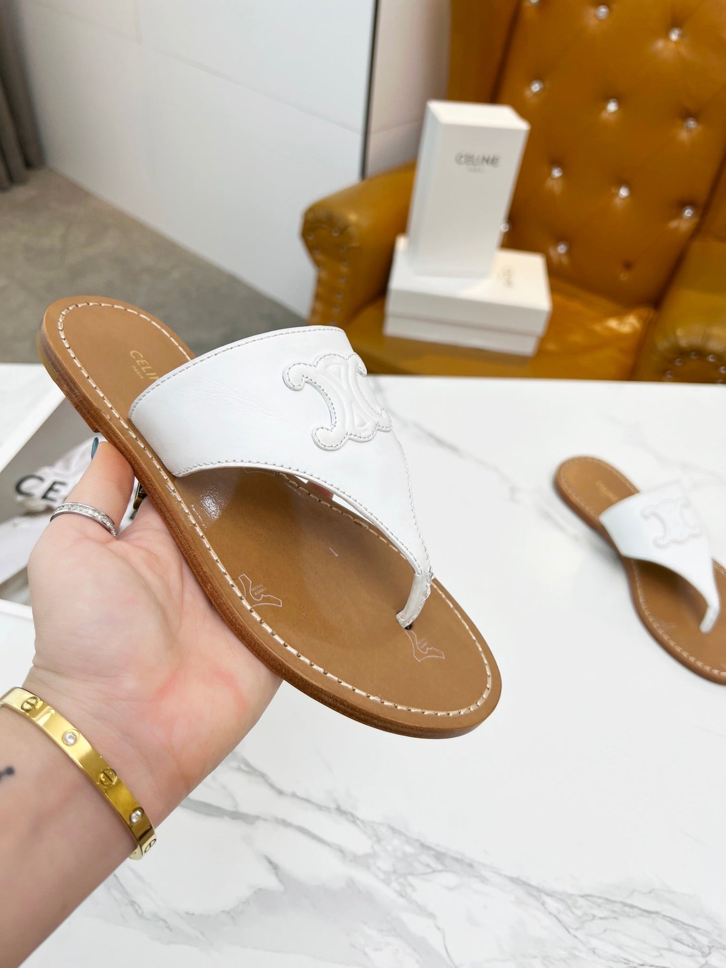 THONG MULE IN WHITE CALFSKIN