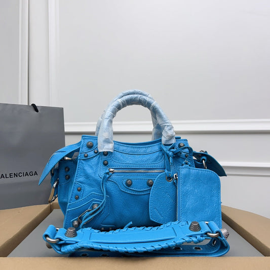 NEO CAGOLE 26 IN AZURE BLUE LAMBSKIN