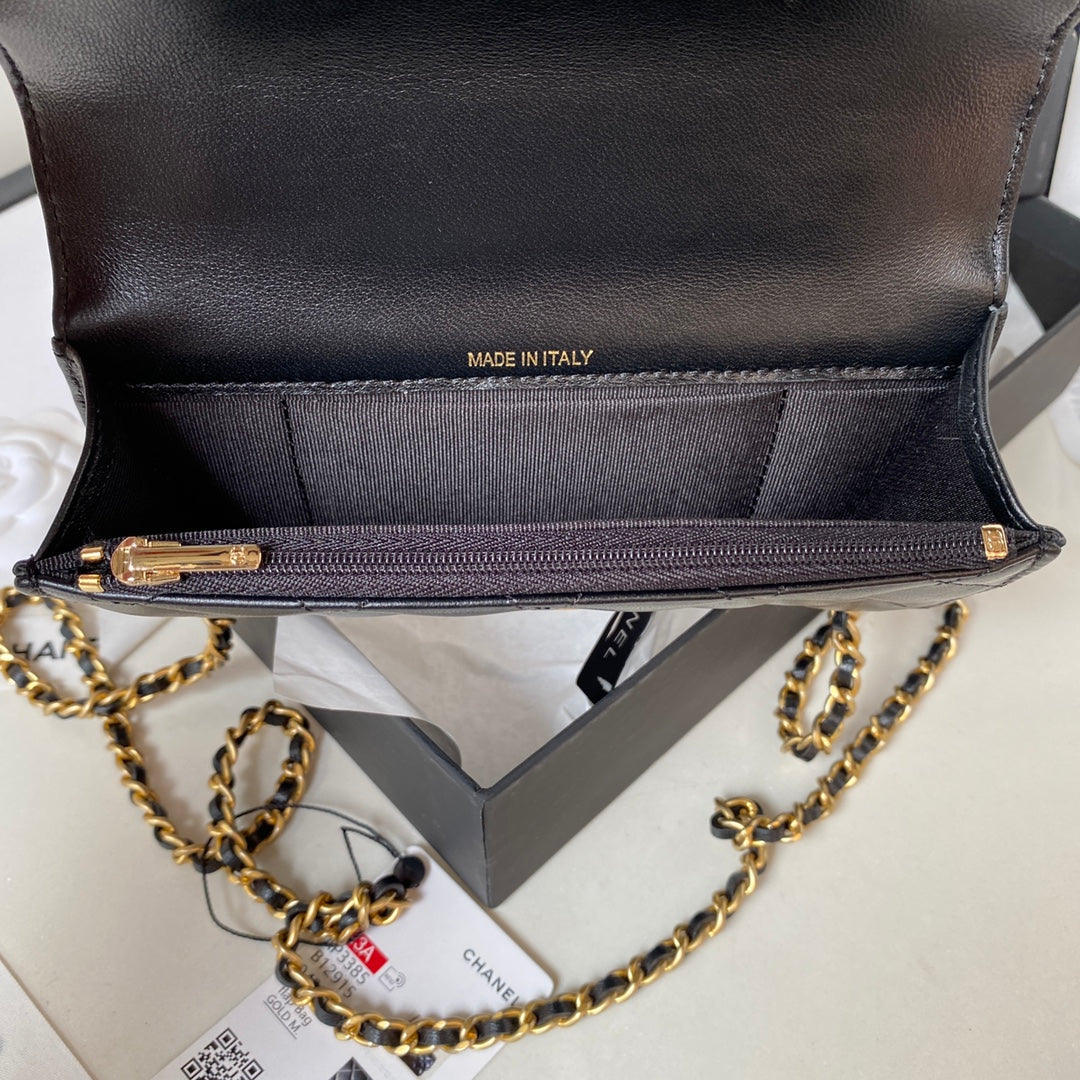 CC MINI 17 BAG IN BLACK CALFSKIN GOLD HARDWARE