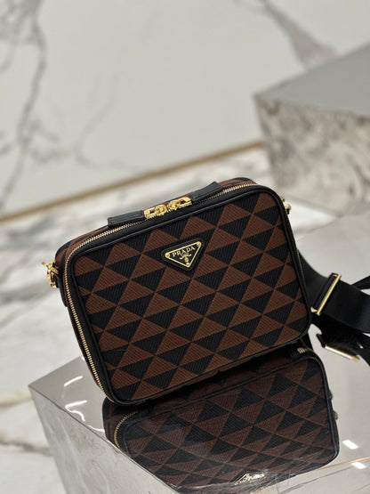 MESSENGER BAG 22 IN BLACK AND BROWN EMBROIDERED FABRIC GOLD HARDWARE