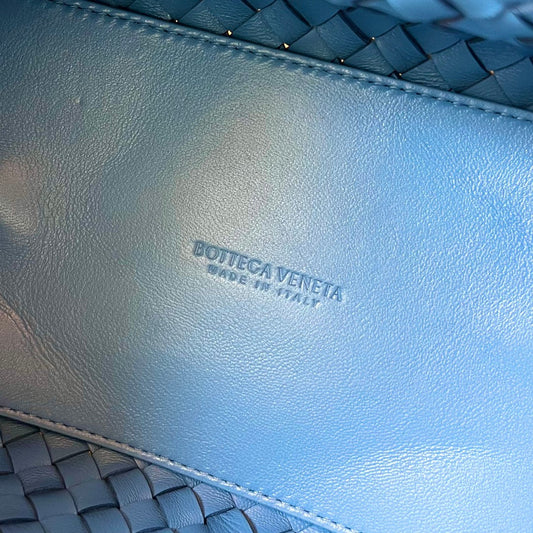 MINI CABAT 20 IN SKY BLUE LAMBSKIN