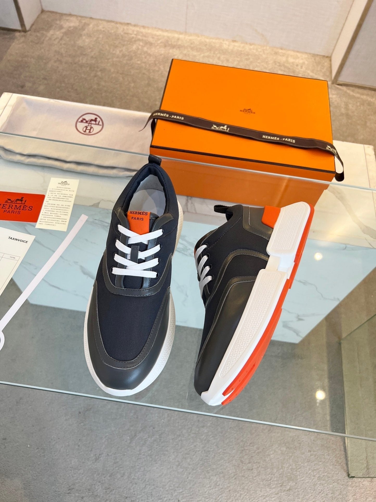 GIGA SNEAKER BLACK CALFSKIN BLACK SOLE