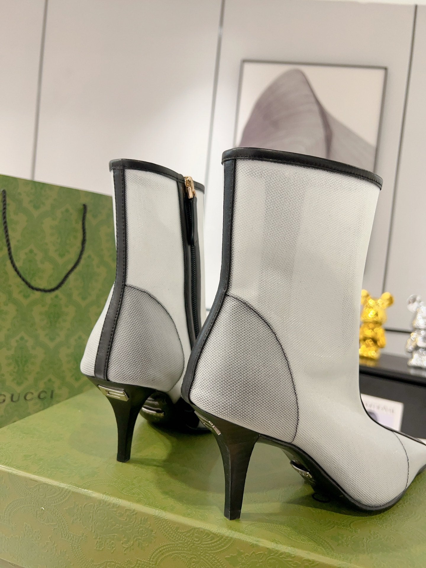 GG ANKLE BOOTS IN WHITE MIX BLACK MESH AND SHEEPSKIN