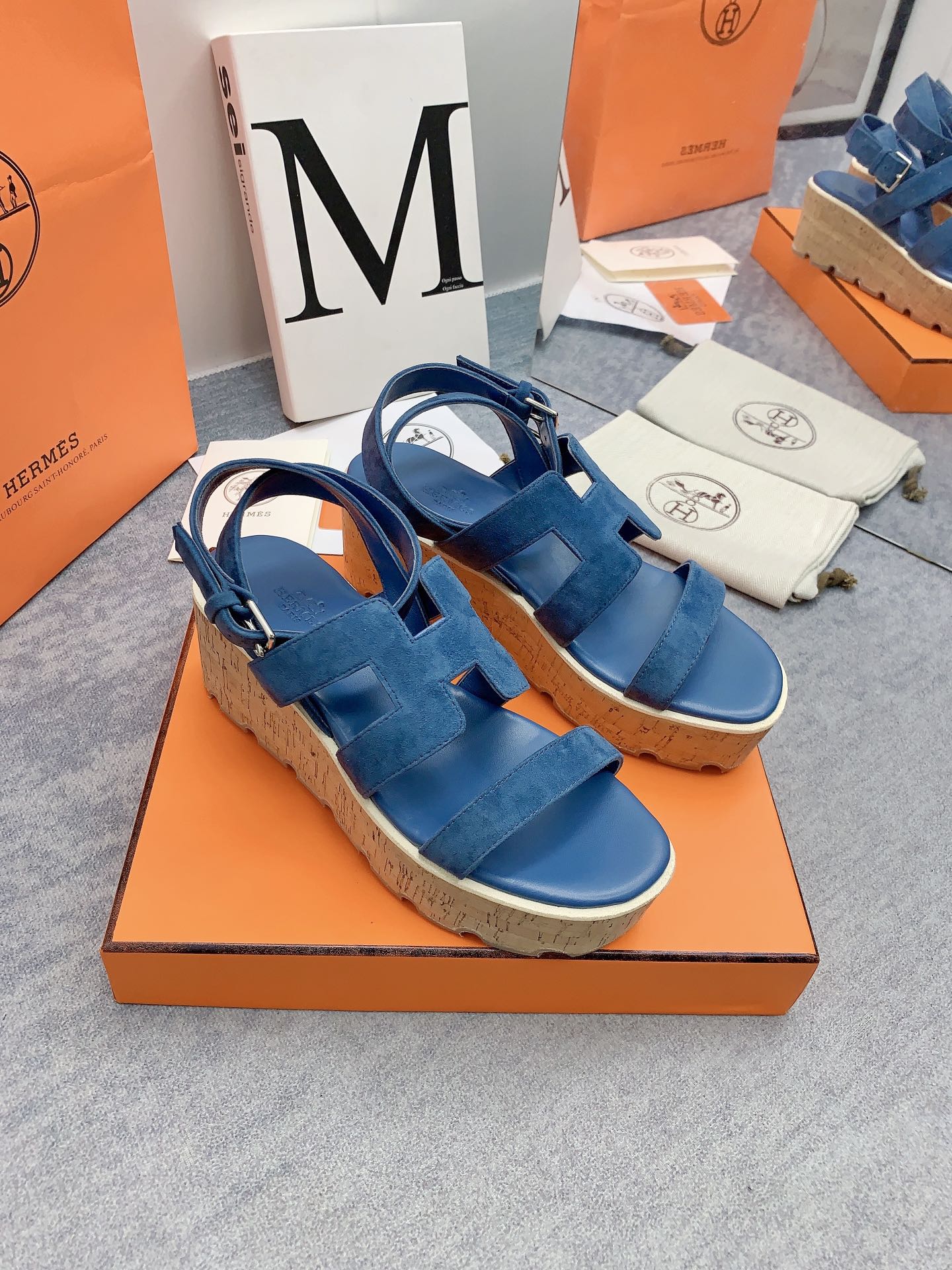HAVANE 30 SANDAL IN CLASSIC BLUE SUEDE