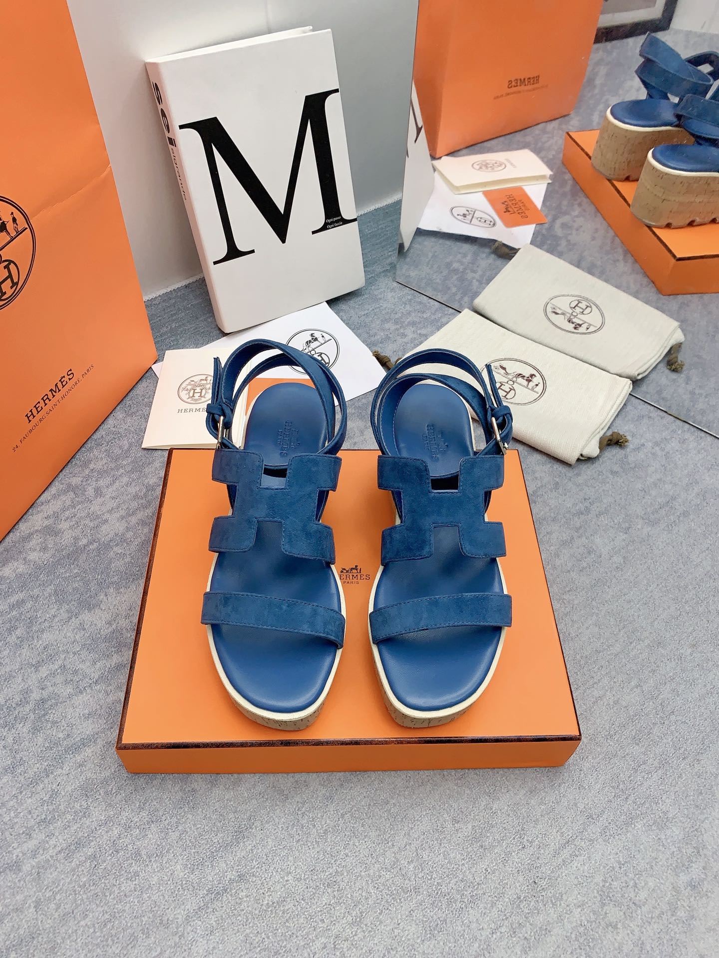 HAVANE 30 SANDAL IN CLASSIC BLUE SUEDE
