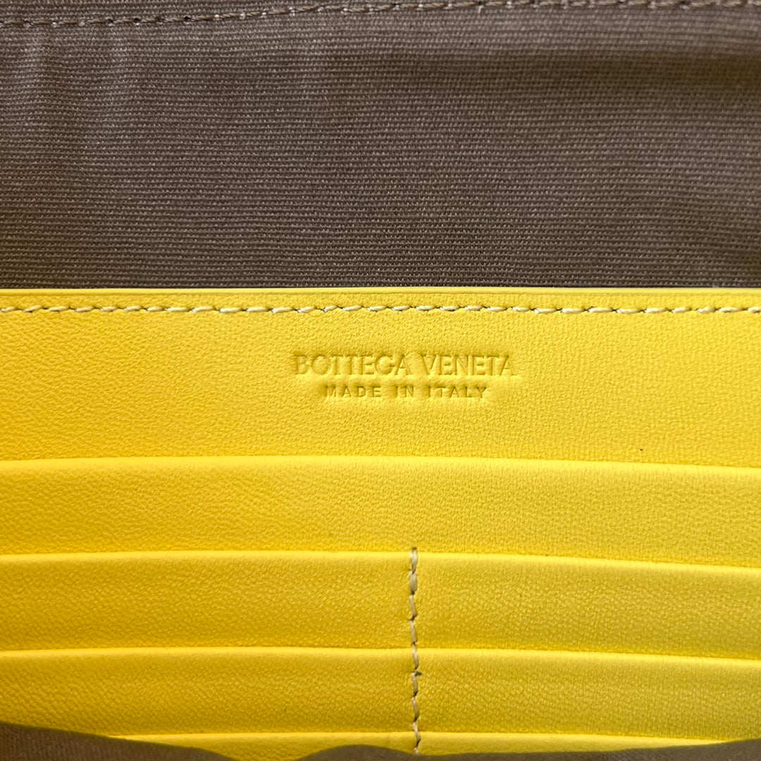 INTRECCIATO 30 IN LIGHT YELLOW LAMBSKIN