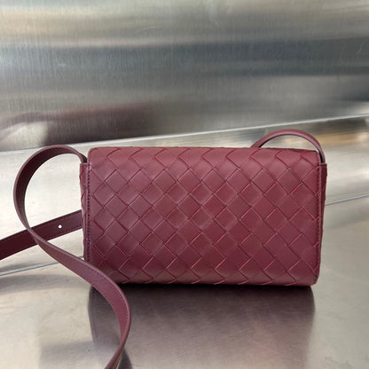 ANDIAMO 21 IN BURGUNDY RED LAMBSKIN