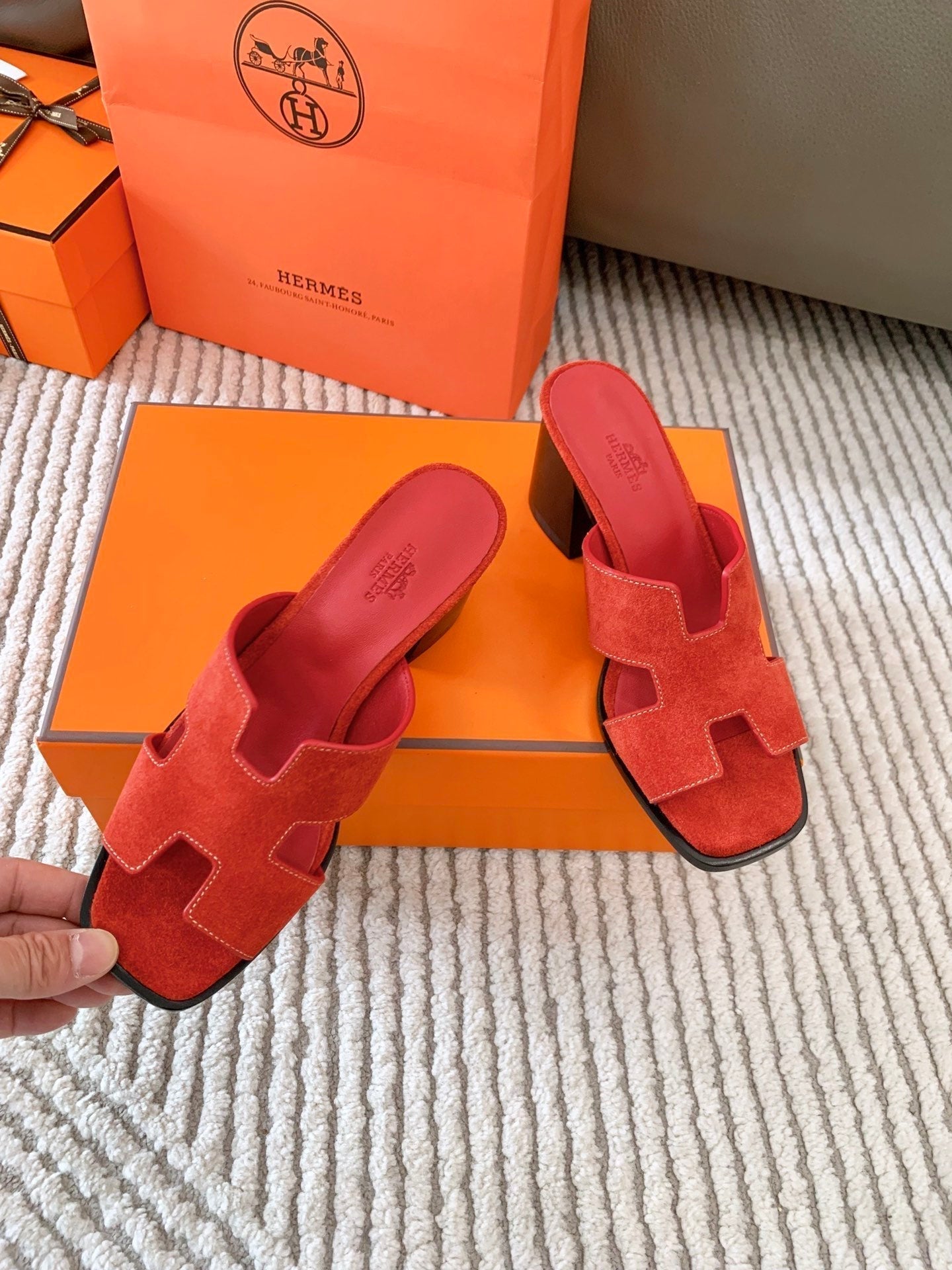 HELIA 60 SANDAL IN CHERRY RED SUEDE