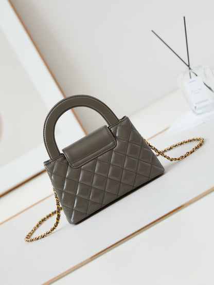 CC KELLY MINI 19 SHOPPING BAG IN WOOD BROWN CALFSKIN