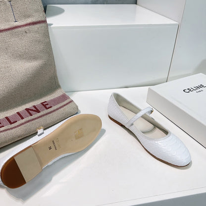 BALLET FLAT IN WHITE EMBOSSED CALFSKIN