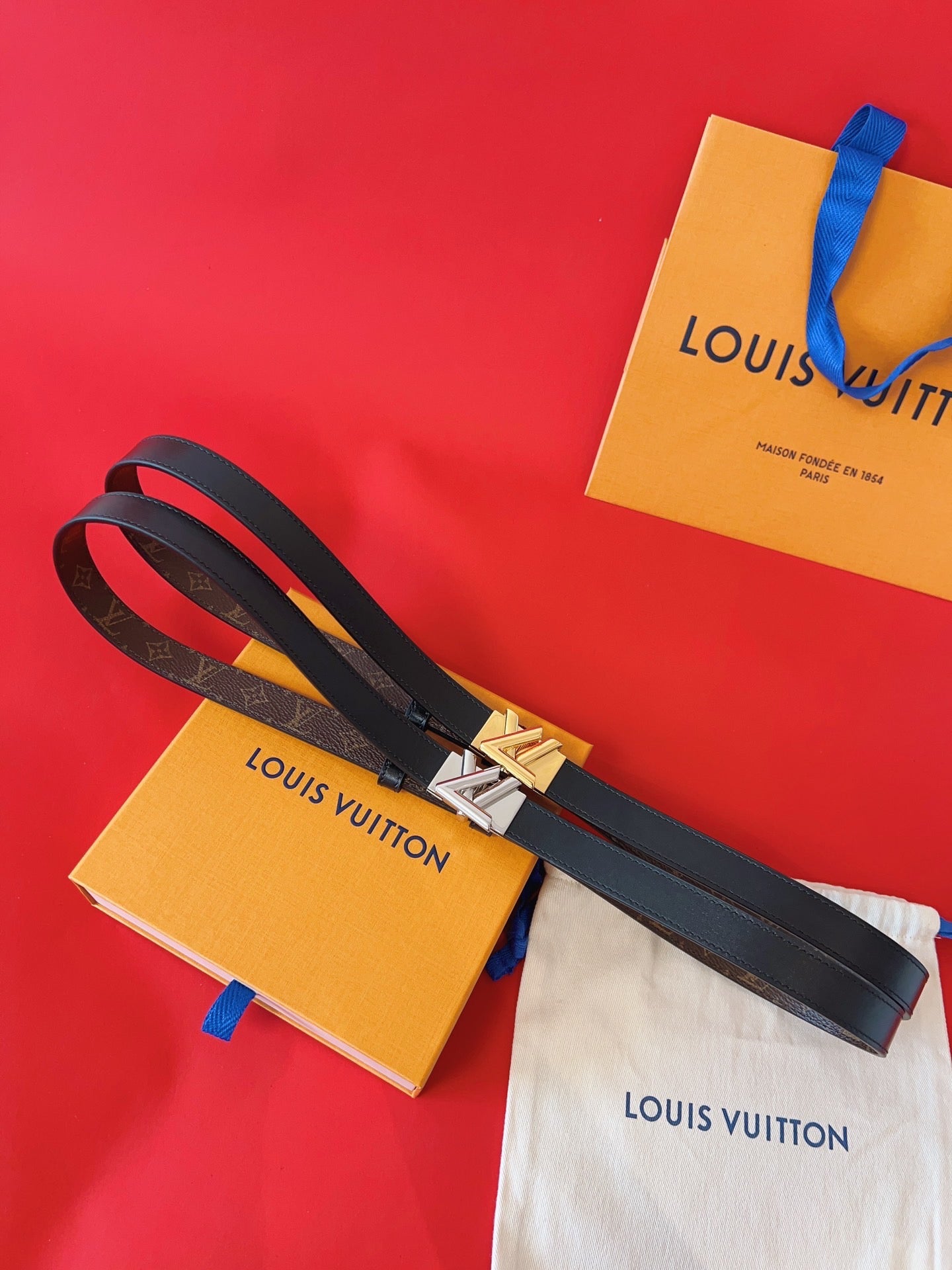 LV GO-14 20MM BELT IN BLACK CALFSKIN GOLD HARDWARE