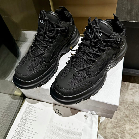 C'EST SNEAKER IN BLACK CALFSKIN AND BREATHABLE MESH