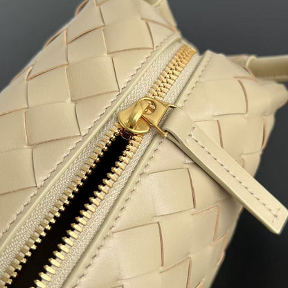 SMALL TOP HANDLE LOOP 19 IN BLOND BEIGE CALFSKIN