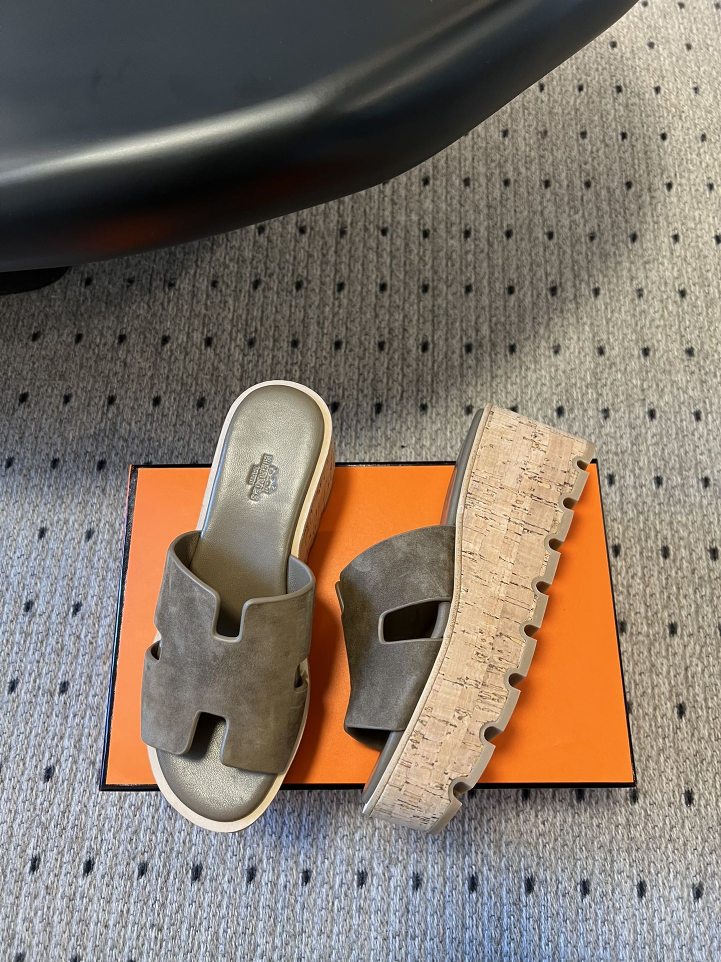 EZE SANDAL PLATFORM 85 MM IN WOOD BROWN SUEDE