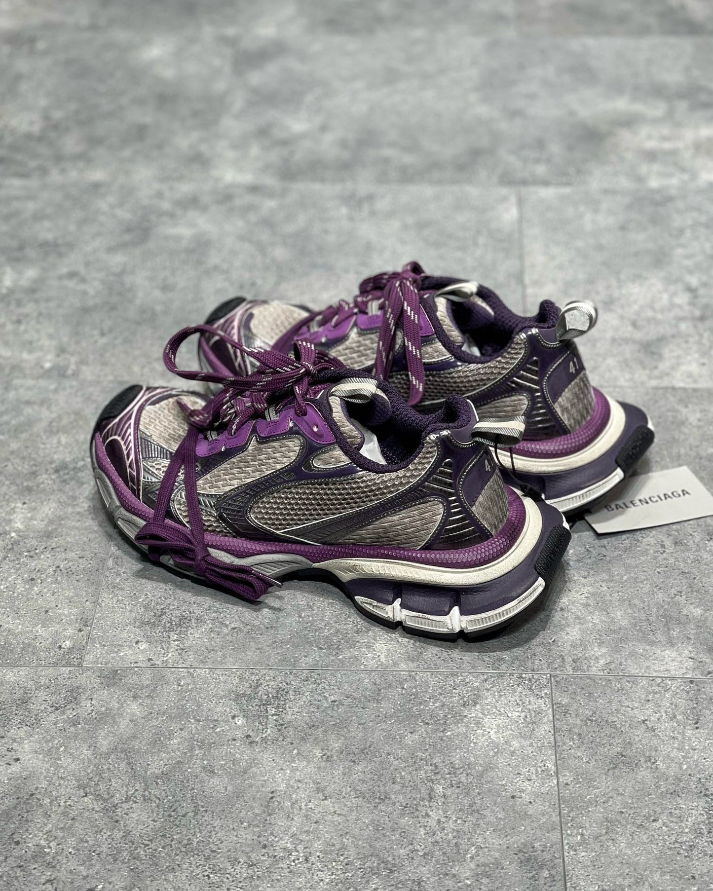Sneakers & Shoes