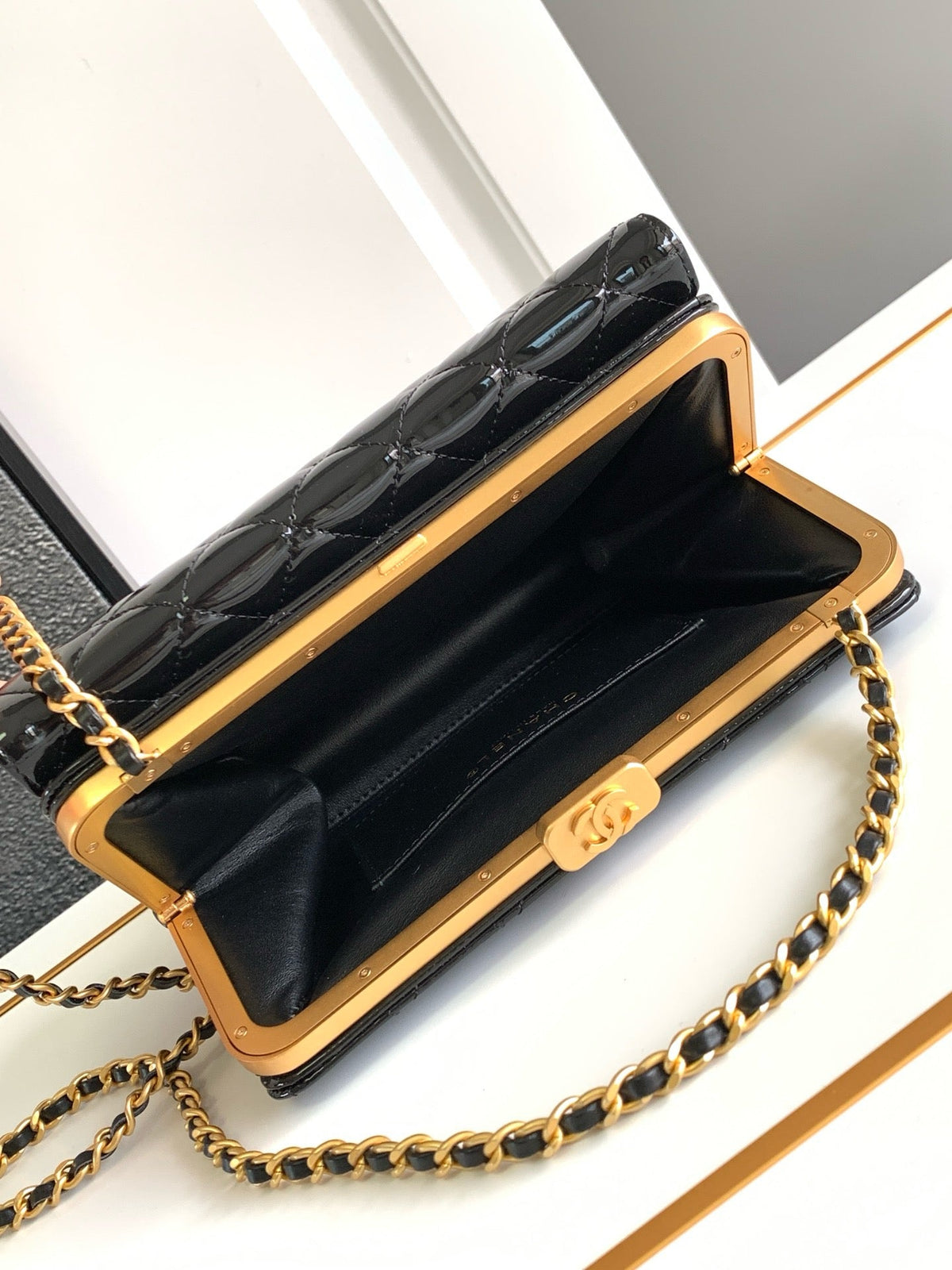 CHA 23K Handbag