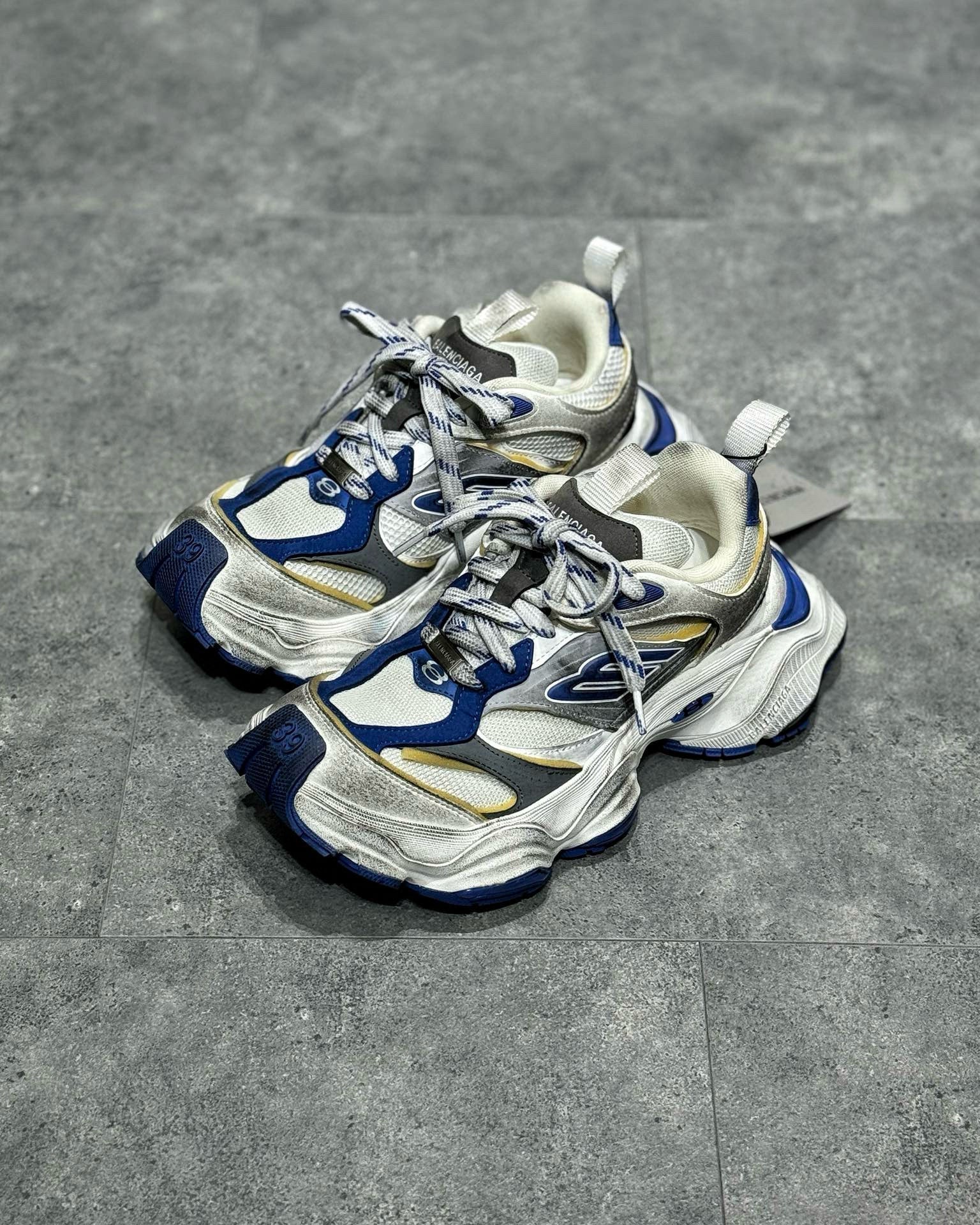 BLCG Sneakers